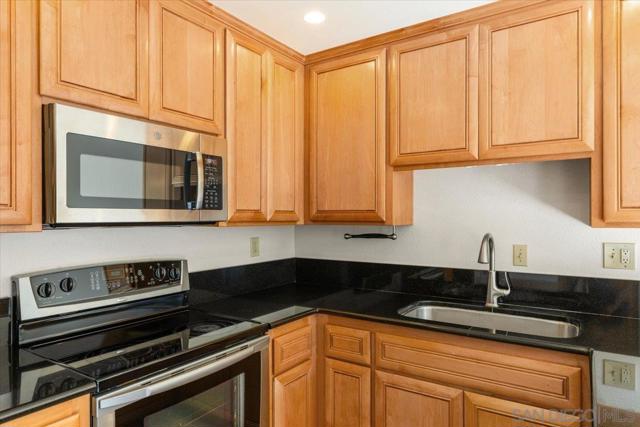 5470 Baltimore Dr, La Mesa CA: https://media.crmls.org/mediaz/407f886d-807d-4df1-9143-5971c9159dd5.jpg