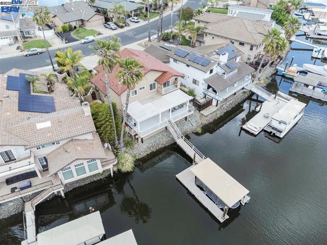 4892 South Pt, Discovery Bay CA: https://media.crmls.org/mediaz/40801a60-1e92-447e-ac91-1fb1fa1ab5be.jpg
