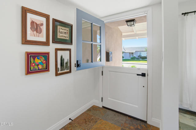 Detail Gallery Image 8 of 61 For 180 Cathy Dr, Newbury Park,  CA 91320 - 4 Beds | 2 Baths