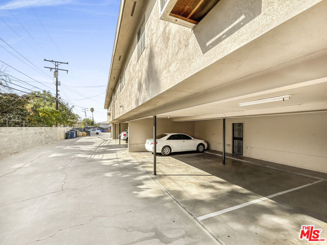 1806 Loma Vista Street, Riverside CA: https://media.crmls.org/mediaz/4080f9de-9a98-4e63-b20c-cfb4381182c5.jpg