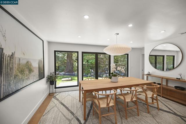 148 Draeger Drive, Moraga CA: https://media.crmls.org/mediaz/4081d768-6eaa-4624-9f28-9ce3d3b37625.jpg