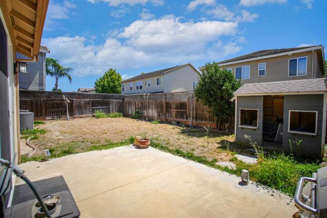 2628 Acapulco Way, Modesto CA: https://media.crmls.org/mediaz/4082964c-1043-4d26-9c21-3e636628c3a5.jpg