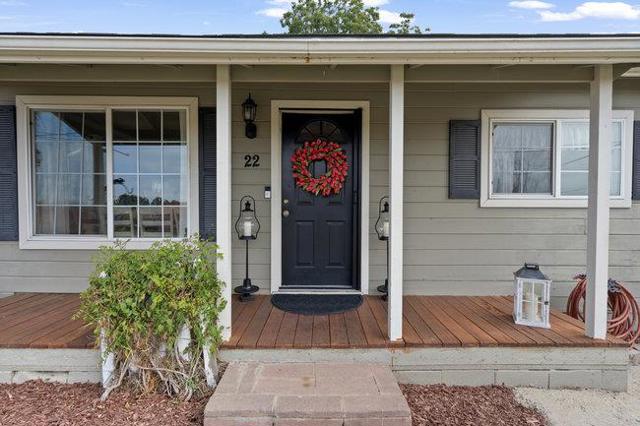 22 Heiner Road, Watsonville CA: https://media.crmls.org/mediaz/408372f4-fe8d-4771-9af1-e4c01916e503.jpg