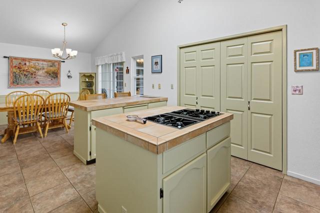 7547 Arden Way, Aptos CA: https://media.crmls.org/mediaz/4084e23e-095b-426b-8627-149999ea3d7a.jpg