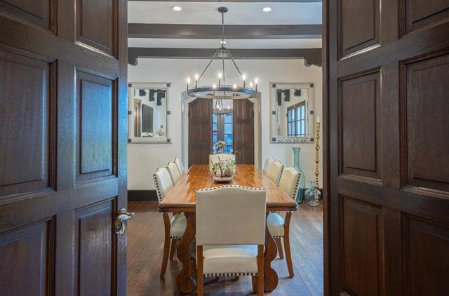 1 Santa Lucia Avenue, Salinas CA: https://media.crmls.org/mediaz/408535ac-f1c2-4951-8272-6168d9b92931.jpg