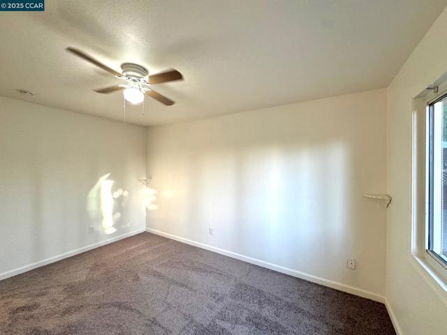 2139 Chestnut Dr, Pittsburg CA: https://media.crmls.org/mediaz/40858e8f-fc74-4e36-aa66-3bf4050a23e6.jpg