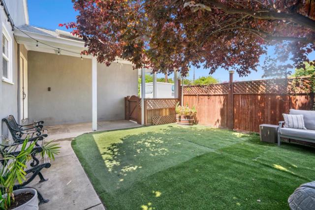 32027 Carroll Avenue, Hayward CA: https://media.crmls.org/mediaz/40869d95-ee1b-4d2f-87e5-8860f09ee37b.jpg