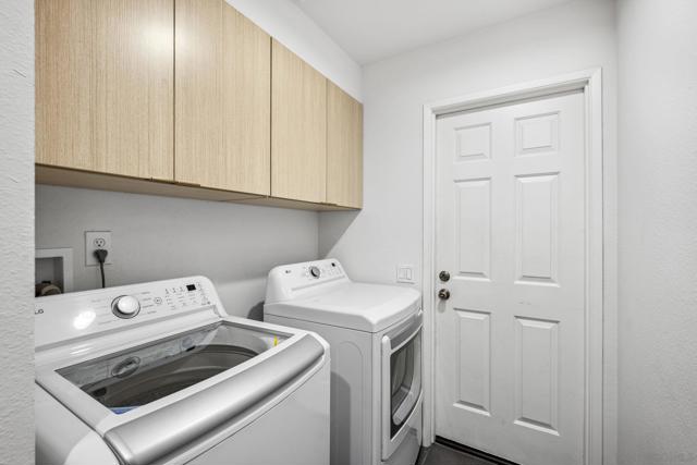 Image 16 of 53 For 29881 Circle R Creek Ln