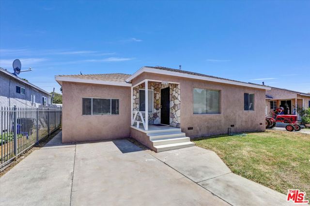 1026 Harlan Avenue, Compton, California 90220, 3 Bedrooms Bedrooms, ,1 BathroomBathrooms,Single Family Residence,For Sale,Harlan,24405887