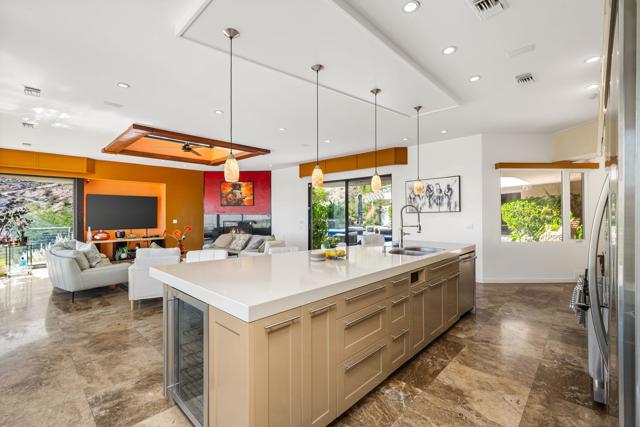 3295 Tiger Tail Lane, Palm Springs CA: https://media.crmls.org/mediaz/4087d287-d4b5-4d07-a908-5a92817744ae.jpg