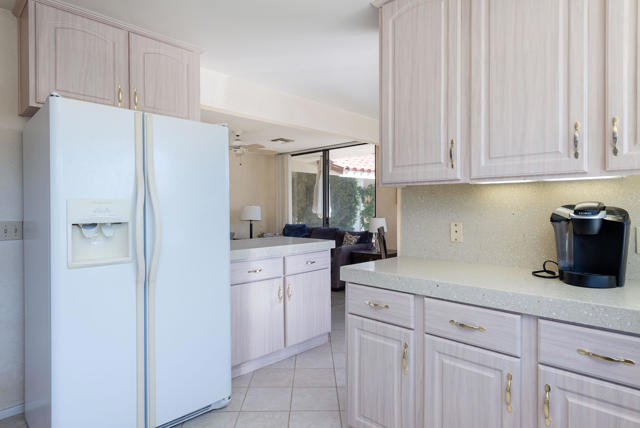 9 Wake Forest Court, Rancho Mirage CA: https://media.crmls.org/mediaz/408a2a46-993c-4b6b-af11-15d68f95fae2.jpg