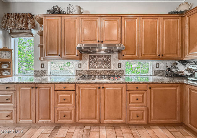 678 Via Carro, Newbury Park CA: https://media.crmls.org/mediaz/408a438f-3b74-48dc-a380-a3bc63852967.jpg