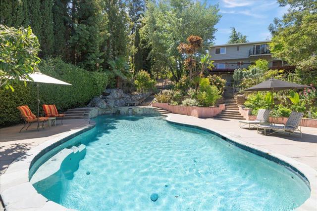 878 Hillcrest Drive, Redwood City CA: https://media.crmls.org/mediaz/408aca10-b2a9-4668-9805-25885217a822.jpg
