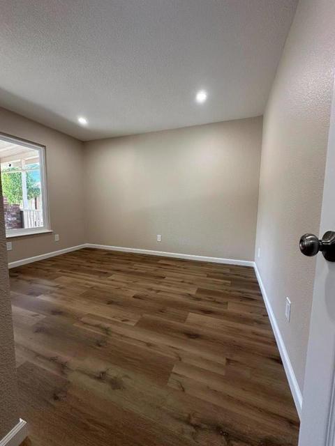 130 E 21st Street, Tracy CA: https://media.crmls.org/mediaz/408ade64-ac59-4e5f-b9f0-ae5e19aaed1d.jpg