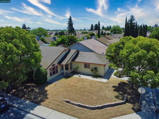 4300 Cannington Lane, Salida CA: https://media.crmls.org/mediaz/408bc9a5-174f-452c-b7c7-b82606282d08.jpg