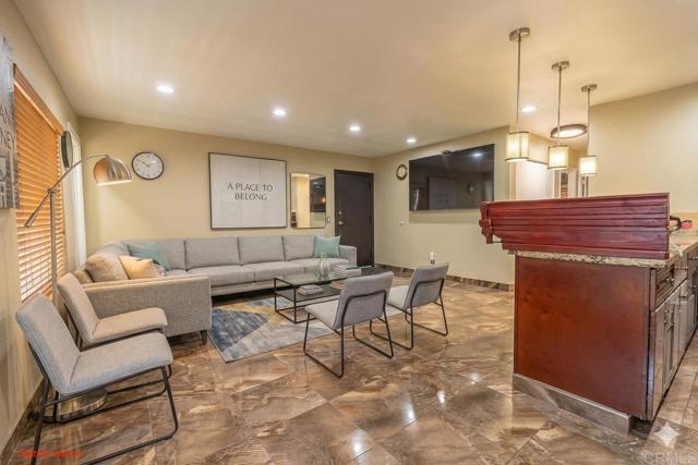 Detail Gallery Image 7 of 20 For 1055 Naranca Ave #7,  El Cajon,  CA 92021 - 2 Beds | 1/1 Baths