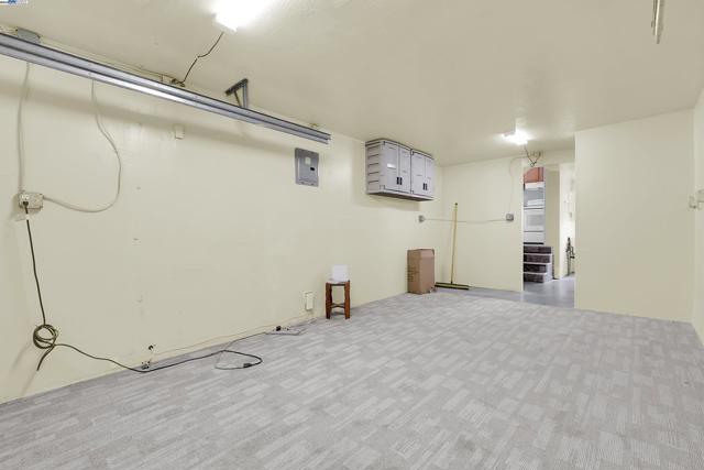 378 Park St, San Leandro CA: https://media.crmls.org/mediaz/408c0762-2ee7-4063-b291-93fc3b9445bb.jpg