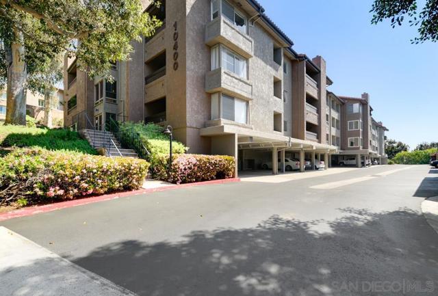 10400 Caminito Cuervo, San Diego CA: https://media.crmls.org/mediaz/408c5174-810f-4c6a-823c-448e86f68a70.jpg