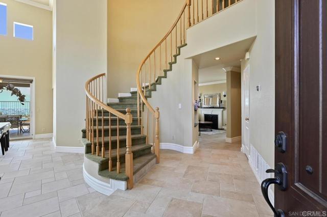 Detail Gallery Image 7 of 35 For 1035 Park Meadows Rd, Chula Vista,  CA 91915 - 3 Beds | 2/1 Baths