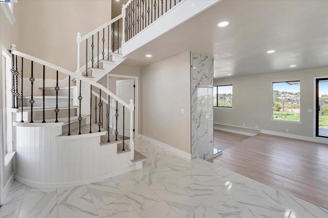 Image 13 of 60 For 4280 Hillview Dr