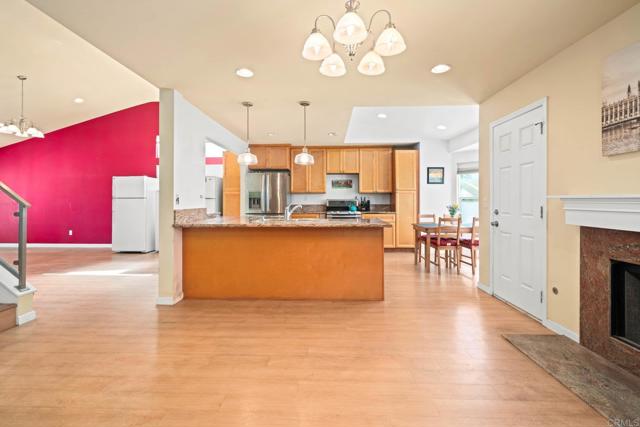 Detail Gallery Image 21 of 48 For 4499 Pebble Beach Dr, Oceanside,  CA 92057 - 4 Beds | 3 Baths