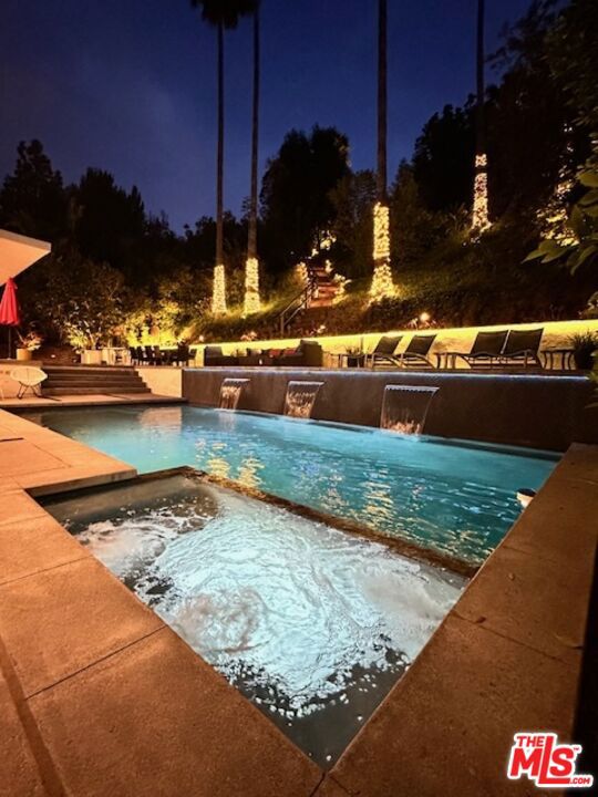 4729 Monarca Drive, Tarzana CA: https://media.crmls.org/mediaz/4090867e-d30e-4f38-9212-87727b8bde8e.jpg