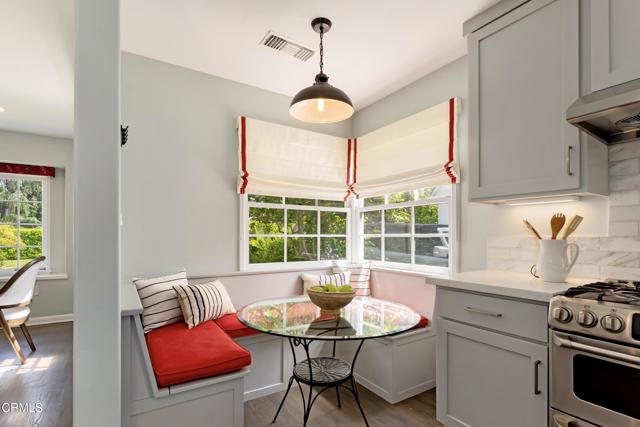 1236 New York Drive, Altadena CA: https://media.crmls.org/mediaz/40908ac7-e3e0-43c7-8446-3e23c39953c4.jpg
