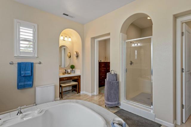 6600 Eagle Ridge Court, Gilroy CA: https://media.crmls.org/mediaz/40910598-6293-4e35-bce0-47f93a12feab.jpg