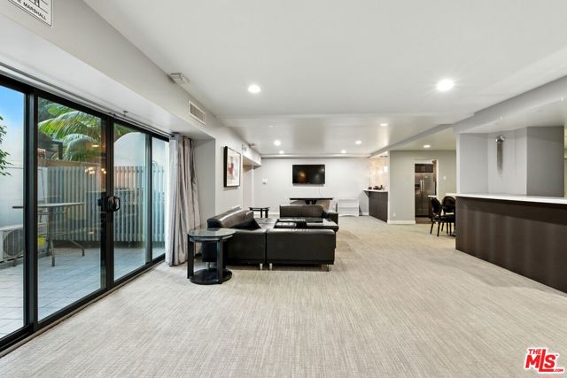 1155 N La Cienega Boulevard, West Hollywood CA: https://media.crmls.org/mediaz/409143f9-3922-47bc-9e64-5d3f411d9dd2.jpg