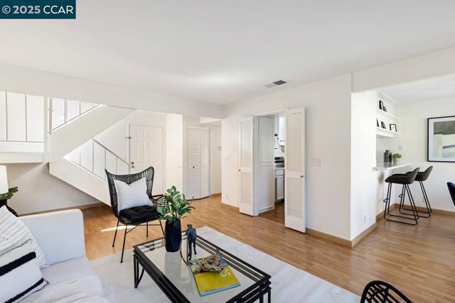 50 Mozden Ln, Pleasant Hill CA: https://media.crmls.org/mediaz/40919b37-a6ba-401b-b5ff-a5e0464b2d1b.jpg