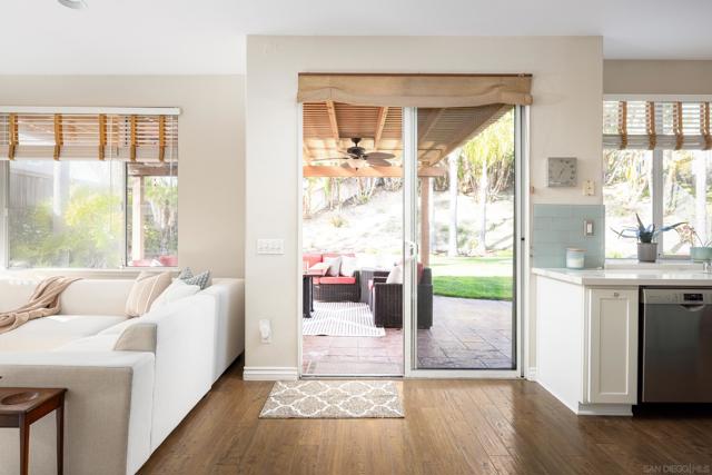 3000 Avenida Ciruela, Carlsbad CA: https://media.crmls.org/mediaz/4091ae36-db21-45e1-b1f5-0b07ae88ee1e.jpg
