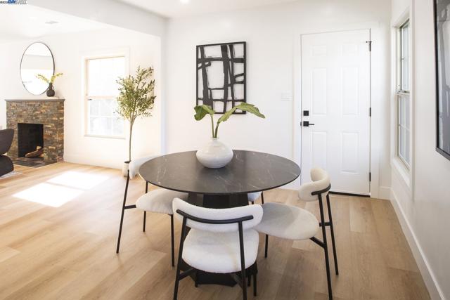 3208 McNutt, Walnut Creek CA: https://media.crmls.org/mediaz/409241d2-1581-4455-9880-37b6d9dcbd88.jpg
