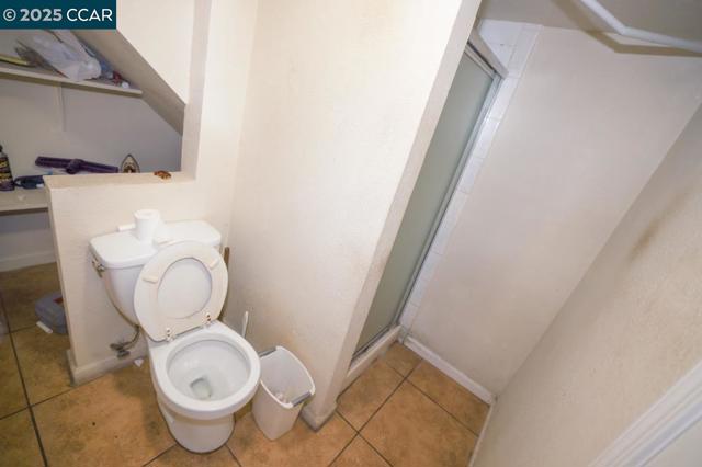 216 Suisun Ave, Rodeo CA: https://media.crmls.org/mediaz/4094ecb7-af3c-4bec-869e-4fb44b4ccd6c.jpg