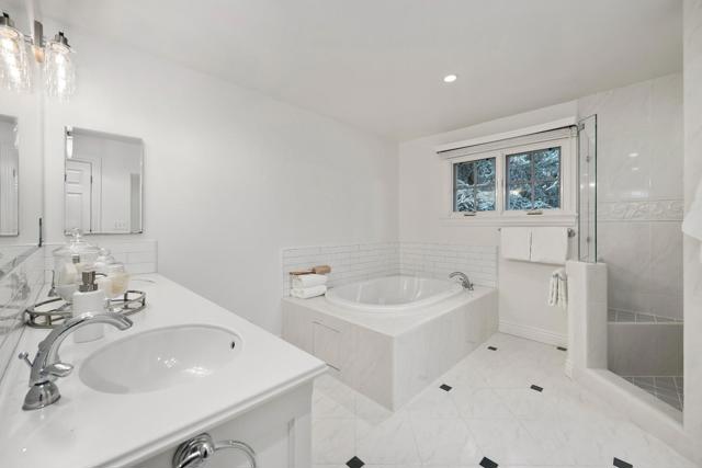 Image 33 of 46 For 1405 Hopkins Avenue