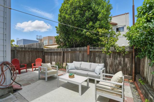 212 Sweeny Street, San Francisco CA: https://media.crmls.org/mediaz/40952fcd-96fb-4e6c-9f07-b0d969861047.jpg