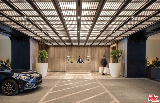 9200 Wilshire Blvd, Beverly Hills CA: https://media.crmls.org/mediaz/40957579-957f-46f6-aeb0-1fdb5b907cb8.jpg