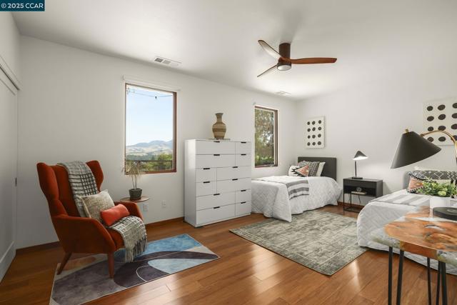68 Terrace Rd, Walnut Creek CA: https://media.crmls.org/mediaz/40959c6a-9b99-4d34-b2b6-e8e04196df2e.jpg