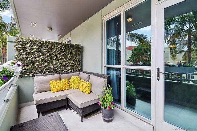 1580 Union St, San Diego CA: https://media.crmls.org/mediaz/4095d92c-cb6a-483d-95ac-0a28258e7a33.jpg