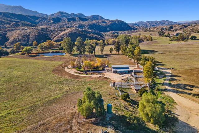 43023 Highway 79, Aguanga CA: https://media.crmls.org/mediaz/4095ff6a-cd33-44ee-b640-5539227ab4dd.jpg