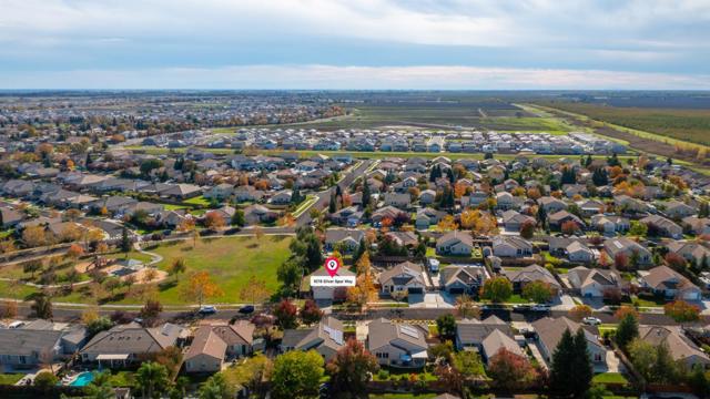 1078 Silver Spur Way, Plumas Lake CA: https://media.crmls.org/mediaz/40964b83-10d9-47df-a7aa-18edbaa7757b.jpg