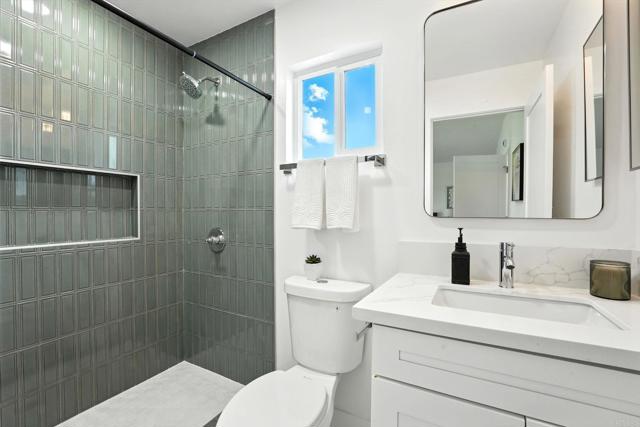 Detail Gallery Image 23 of 30 For 5885 Lynn St, San Diego,  CA 92105 - 3 Beds | 2 Baths