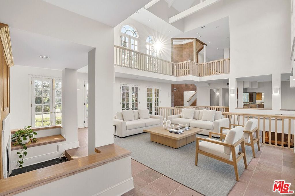 MLS #25602713 image #21