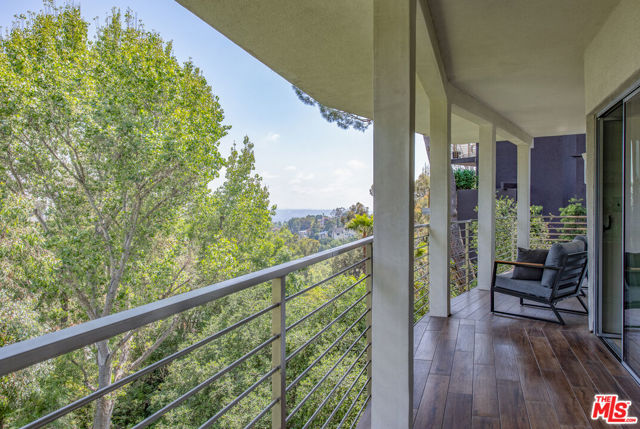 6150 Mulholland Highway, Los Angeles CA: https://media.crmls.org/mediaz/4096d1be-db28-48cb-a2f2-a9c4681cda64.jpg