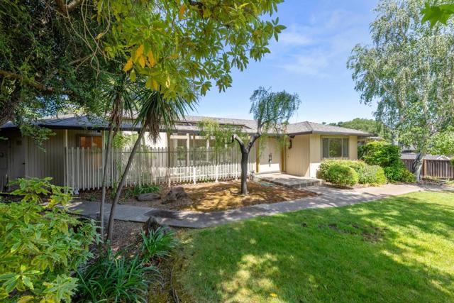 19363 Athos Place, Saratoga CA: https://media.crmls.org/mediaz/40975c43-9612-4776-aa9b-ff1243bbda32.jpg