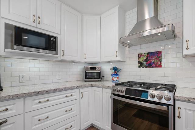 Detail Gallery Image 16 of 42 For 1855 Corte Segundo, Oceanside,  CA 92056 - 3 Beds | 2 Baths