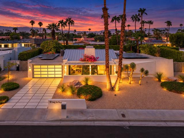 2210 E Calle Papagayo, Palm Springs, CA 92262