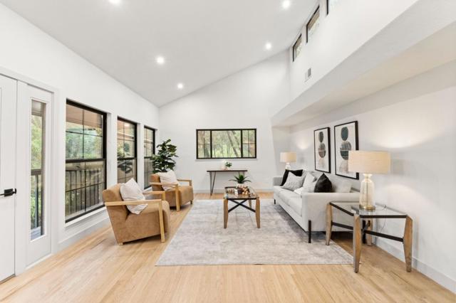 18319 Las Cumbres Road, Los Gatos CA: https://media.crmls.org/mediaz/40980b43-4f88-45b7-85f3-429c4a68e404.jpg