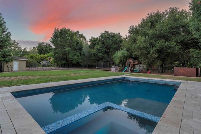 15211 Becky Lane, Monte Sereno CA: https://media.crmls.org/mediaz/4098d559-7b43-4404-873f-033f89eefc95.jpg