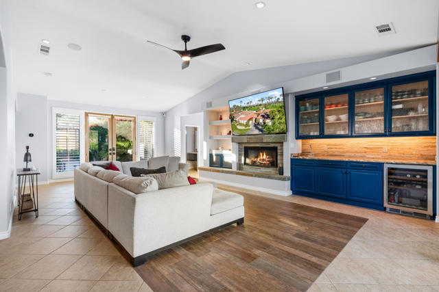 56648 Palms Drive, La Quinta CA: https://media.crmls.org/mediaz/40999c0b-640f-4bc4-8f19-dd28f31b8b57.jpg