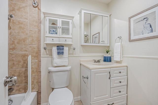 3259 San Carvante Way, Union City CA: https://media.crmls.org/mediaz/4099b45a-2364-4f10-87df-1c9c98efcfc2.jpg